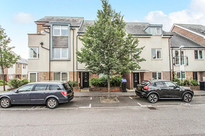 4 Bedroom Town House To Rent In Rainbow Square, Shoreham-by-Sea, BN43