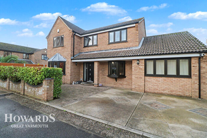 5 Bedroom Detached House For Sale In Morse Court, Caister-on-Sea, NR30