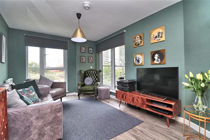 2 Bedroom Apartment To Rent In Woking, Surrey, GU22