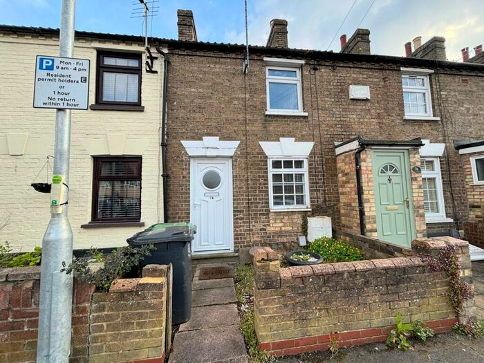 2 Bedroom Cottage To Rent In The Baulk, Biggleswade, SG18