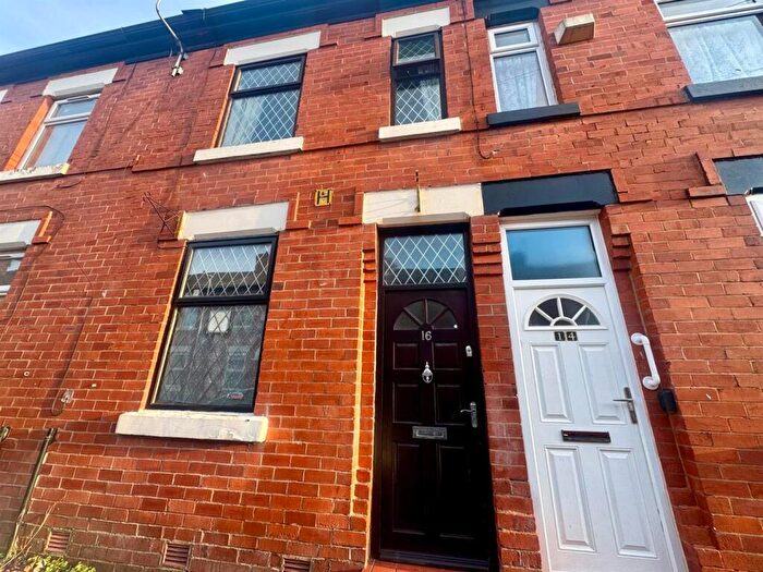3 Bedroom Terraced House For Sale In Nolan Street, Manchester, M9