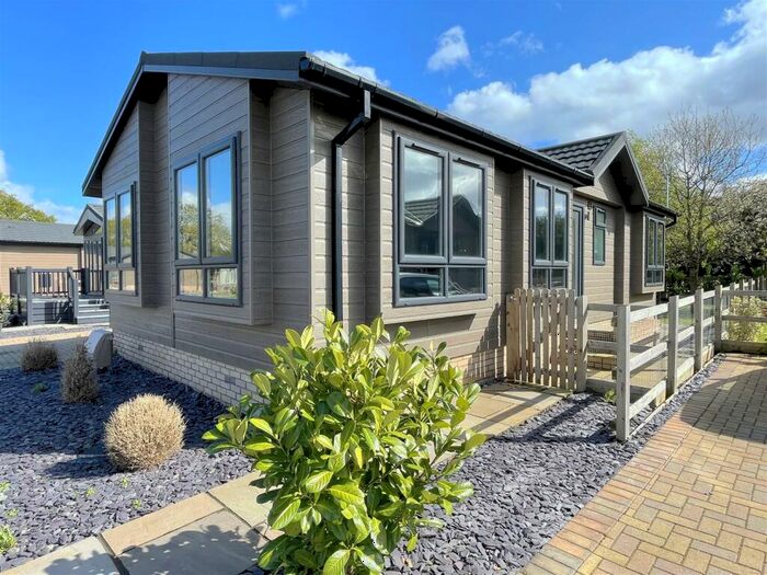 2 Bedroom Detached Bungalow For Sale In Bucklesham, Ipswich, IP10