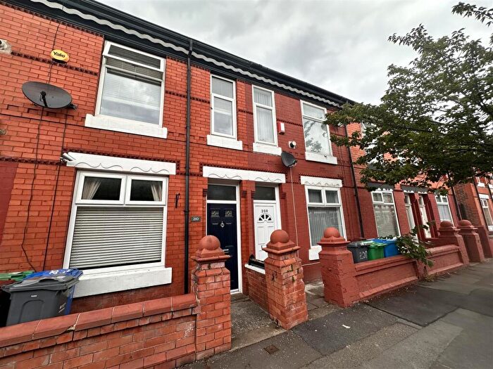 2 Bedroom Terraced House To Rent In Horton Road, Manchester, M14