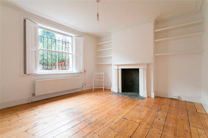 1 Bedroom Apartment To Rent In Victoria Park Road, London, E9
