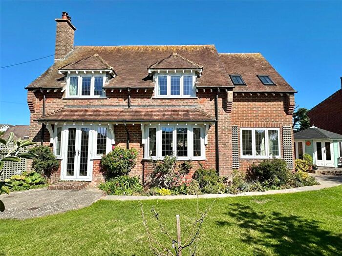 4 Bedroom Detached House For Sale In Keyhaven Road, Milford On Sea, Lymington, Hampshire, SO41