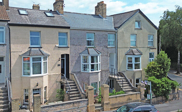 4 Bedroom Semi-Detached House For Sale In Summerhill Avenue, Newport, NP19