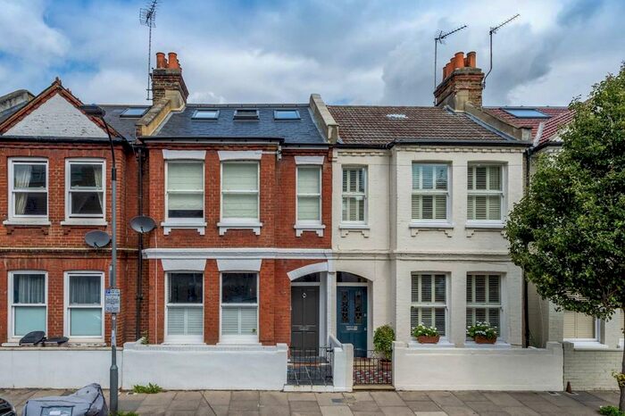 4 Bedroom Property To Rent In Beryl Road, London, W6