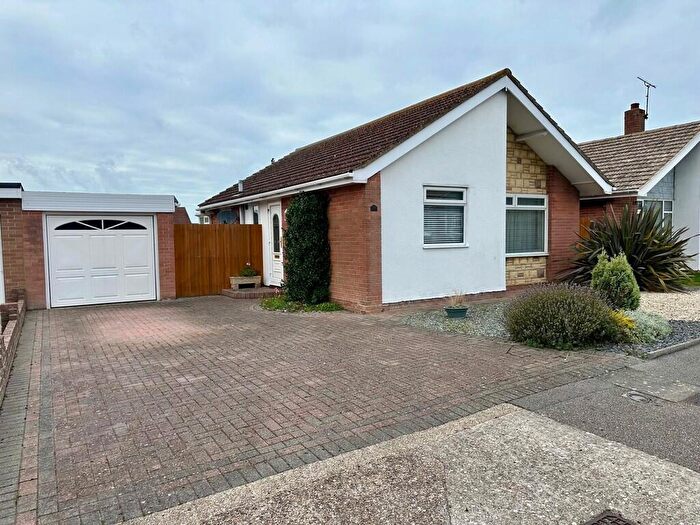 2 Bedroom Detached Bungalow For Sale In Duncan Drive, Birchington, CT7