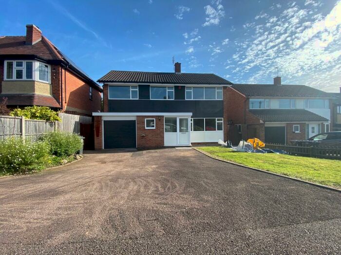 4 Bedroom Detached House To Rent In Berwood Road, Sutton Coldfield, West Midlands, B72