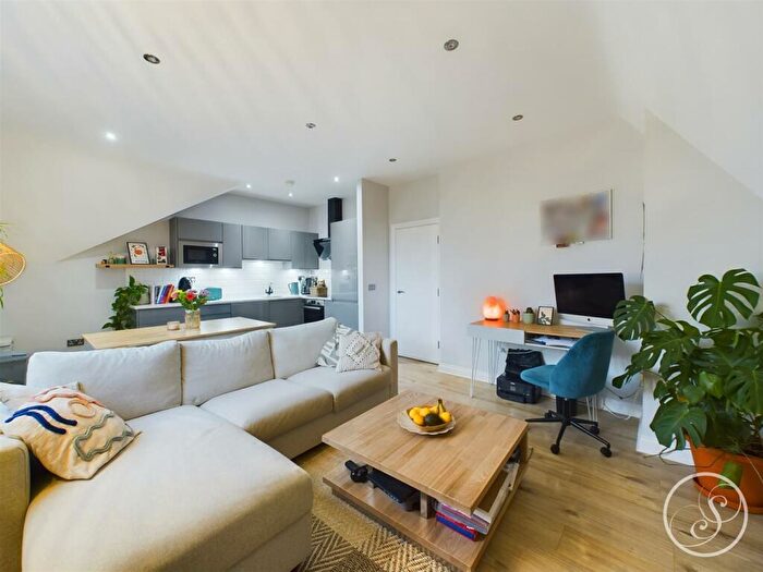 1 Bedroom Flat To Rent In Devonshire Avenue, Leeds, LS8