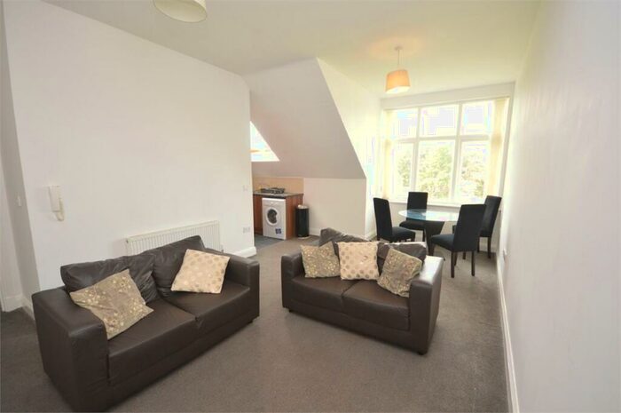 2 Bedroom Apartment To Rent In Kensington House, Tyne And Wear, Gray Road, Sunderland, SR2