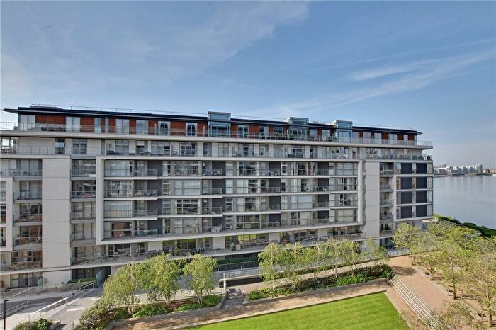 1 Bedroom Flat For Sale In Granite Apartments, River Gardens Walk, Greenwich, London, SE10