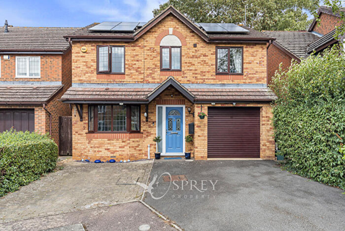 4 Bedroom Detached House For Sale In Rowell Way, Oundle, Northamptonshire, PE8