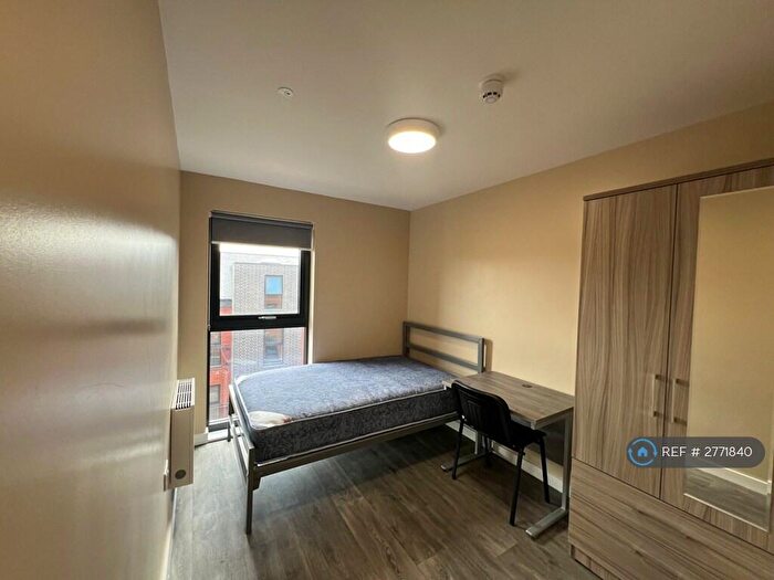 6 Bedroom Flat To Rent In Hepburn Court A, Bristol, BS2