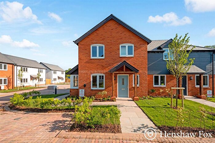 2 Bedroom Semi-detached House For Sale In Meadowbrook Gardens, Totton, Hampshire, SO40