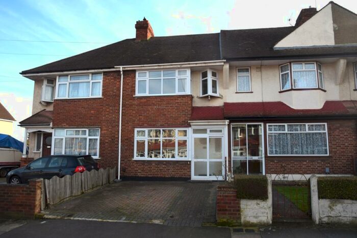 3 Bedroom Terraced House To Rent In West Hill Drive, Dartford, DA1