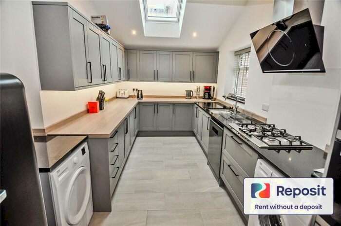 6 Bedroom Terraced House To Rent In Moseley Road, Fallowfield, Manchester, M14