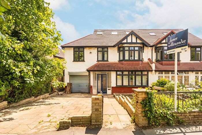 6 Bedroom Semi-Detached House To Rent In Pollards Hill South, London, SW16