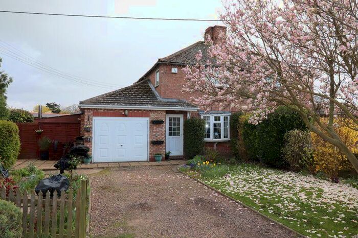 2 Bedroom Semi-Detached House For Sale In Stockhouse Lane, Surfleet., PE11