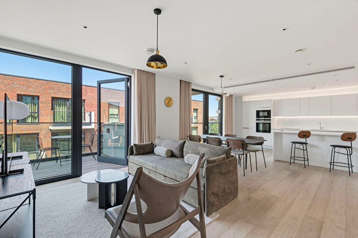 2 Bedroom Flat To Rent In Water Lane, London, NW1