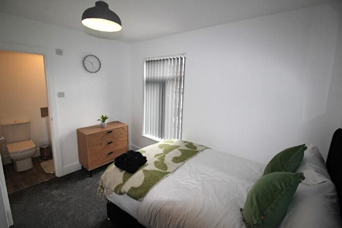 1 Bedroom Property To Rent In Delph Street, Wigan, Lancs, WN6