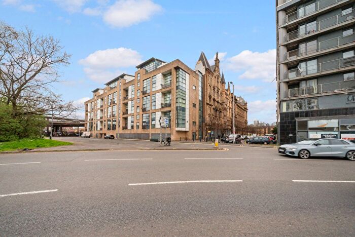 3 Bedroom Flat For Sale In Carnoustie Street, Tradeston, Glasgow, G5