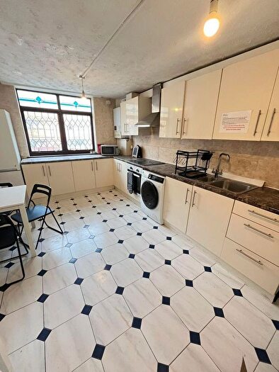 4 Bedroom Maisonette To Rent In Seyssel Street, Island Garden, Madchute, Canary Wharf, London, E14