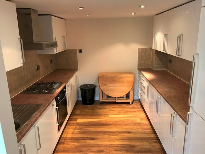 3 Bedroom Flat To Rent In Bedroom Flat, Anson Road, Islington, N7