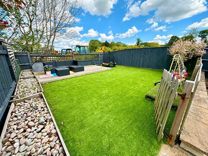 3 Bedroom Semi-Detached House For Sale In High Street, Great Eversden, Cambridge, CB23