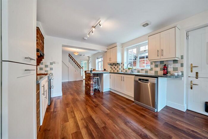 2 Bedroom Semi-Detached House For Sale In Pinewood Avenue, Crowthorne, Berkshire, RG45