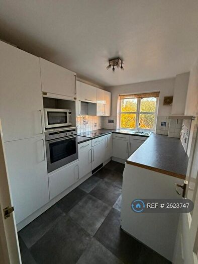 2 Bedroom Flat To Rent In Century House, London, SE8