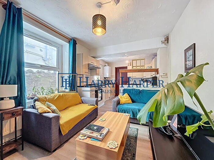 2 Bedroom Flat To Rent In Cathays Terrace, Cathays, CF24
