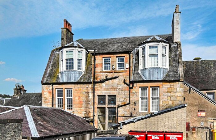 3 Bedroom Maisonette For Sale In Main Street, Kilsyth, G65