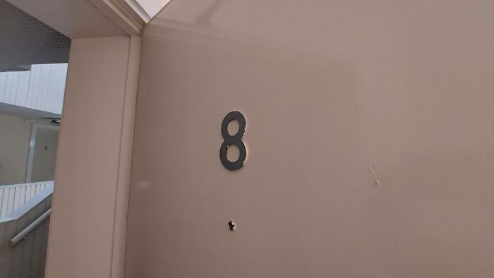 2 Bedroom Flat To Rent In Grover Close, Hemel Hempstead, HP2