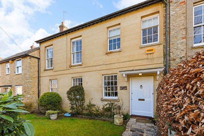 3 Bedroom Detached House For Sale In Main Street, Hethe, OX27