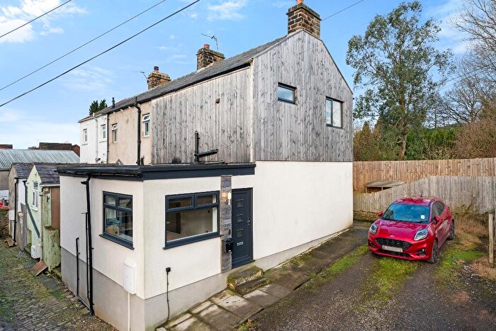 2 Bedroom End Of Terrace House For Sale In Primrose Bank, Simonstone, BB12