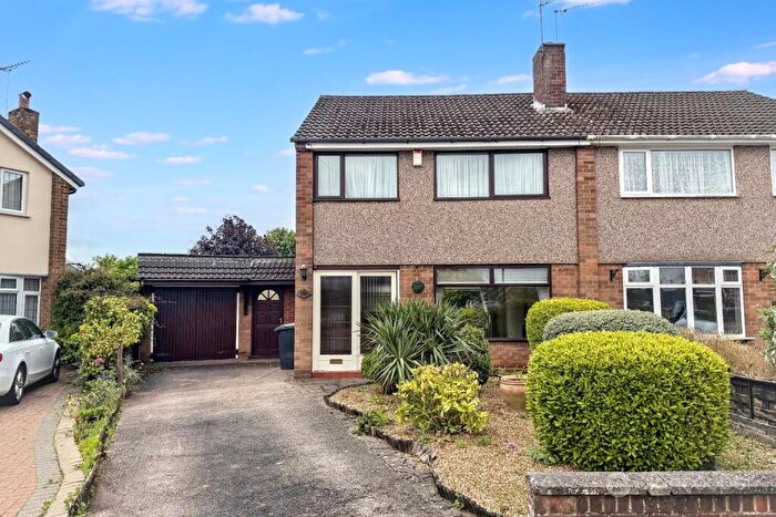3 Bedroom Semi Detached House For Sale In Scott Avenue, Weddington, Nuneaton, CV10