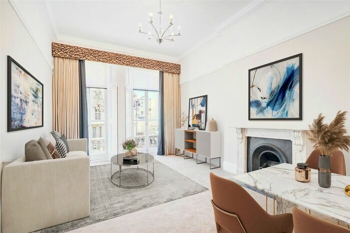 3 Bedroom Flat To Rent In Queens Gate, South Kensington, London, SW7