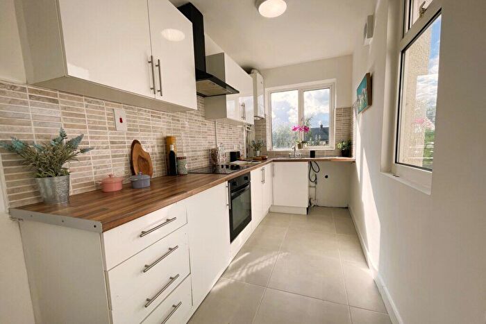 3 Bedroom Terraced House For Sale In Derbyshire Lane, Sheffield, S8