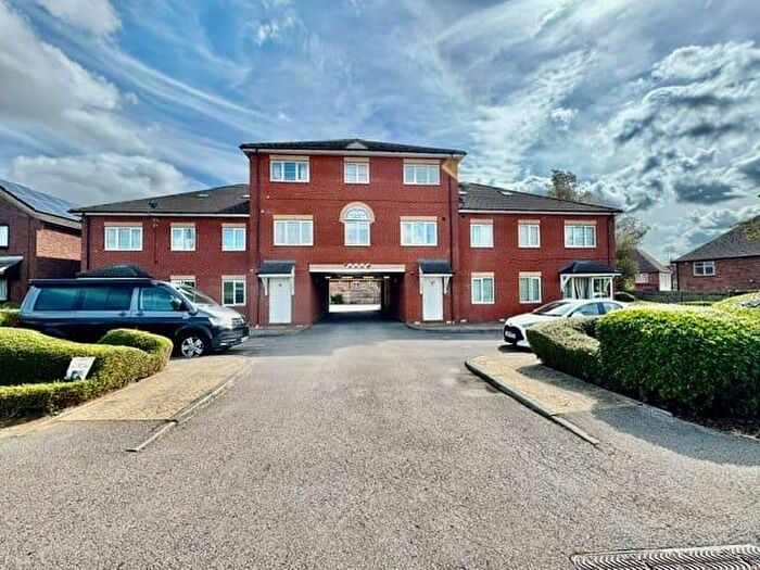 1 Bedroom Apartment For Sale In Addington Road, Irthlingborough, Wellingborough, NN9