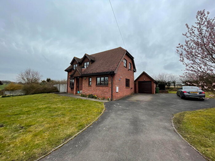 3 Bedroom Detached House To Rent In Long Lane, Cold Ash, Thatcham, RG18