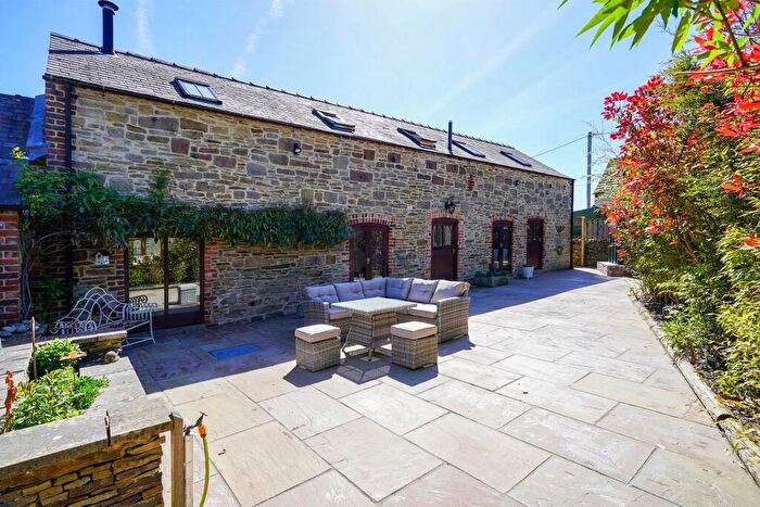 3 Bedroom Barn Conversion For Sale In Pocknedge Lane, Holymoorside, S42