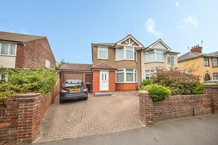 3 Bedroom Semi-Detached House For Sale In Felixstowe Road, Ipswich, IP3