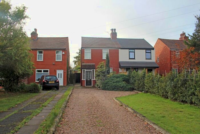 2 Bedroom Semi-Detached House For Sale In New Cut Lane, Southport, PR8