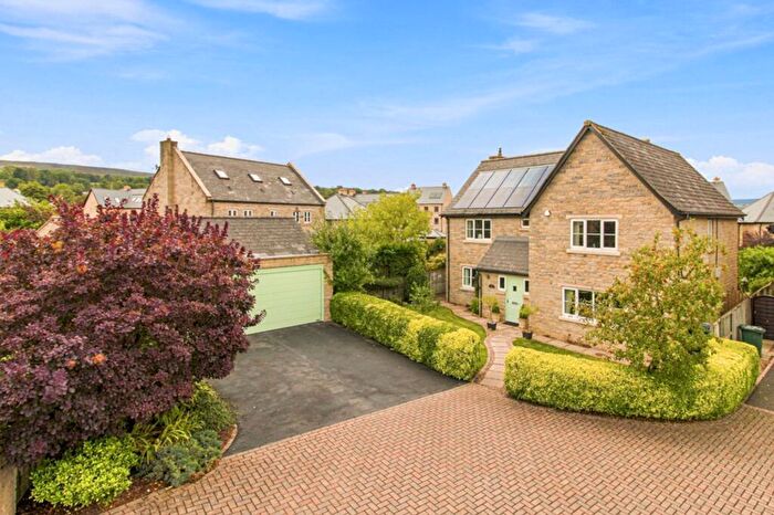 4 Bedroom Detached House For Sale In Wellfield Lane, Burley In Wharfedale, LS29