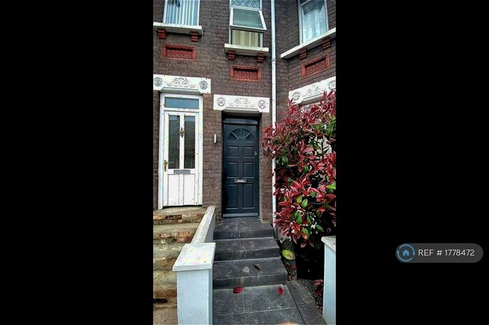 4 Bedroom Semi-Detached House To Rent In High Town Road, Luton, LU2