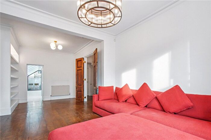 3 Bedroom Detached House To Rent In Colehill Lane, London, SW6