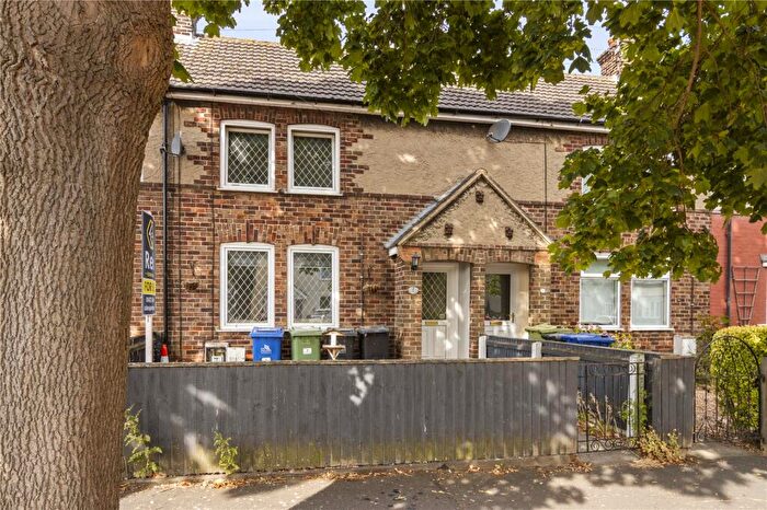 3 Bedroom Terraced House For Sale In Bluestone Lane, Immingham, North East Lincs, DN40