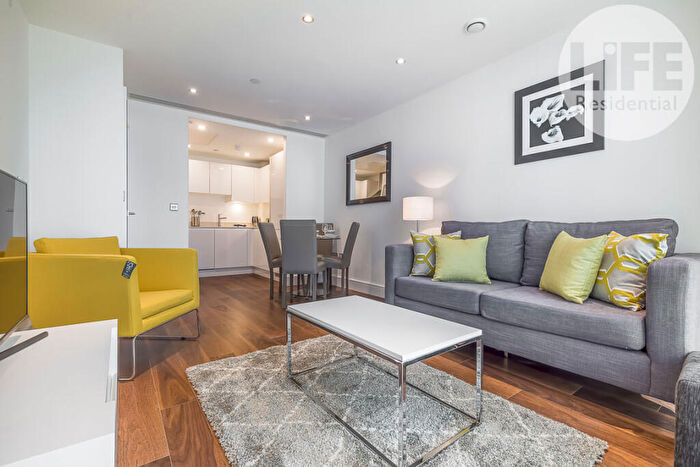 1 Bedroom Flat To Rent In Lincoln Plaza, Canary Wharf, E14
