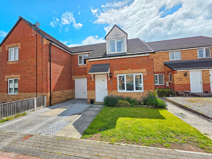 3 Bedroom Semi-Detached House For Sale In Stone Croft, Barnsley, S70